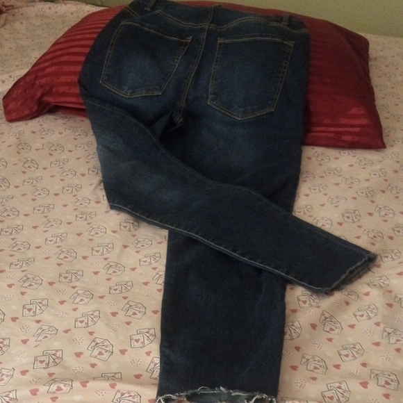 No Boundaries Dark Blue High Rise Denim Jeans Size 7 Pre-owned In Good Condition - Picture 16 of 16